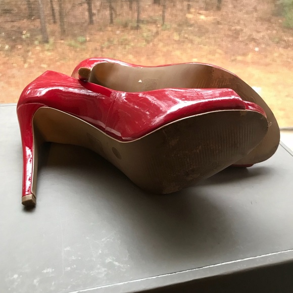 Used - Picture 2 of 3